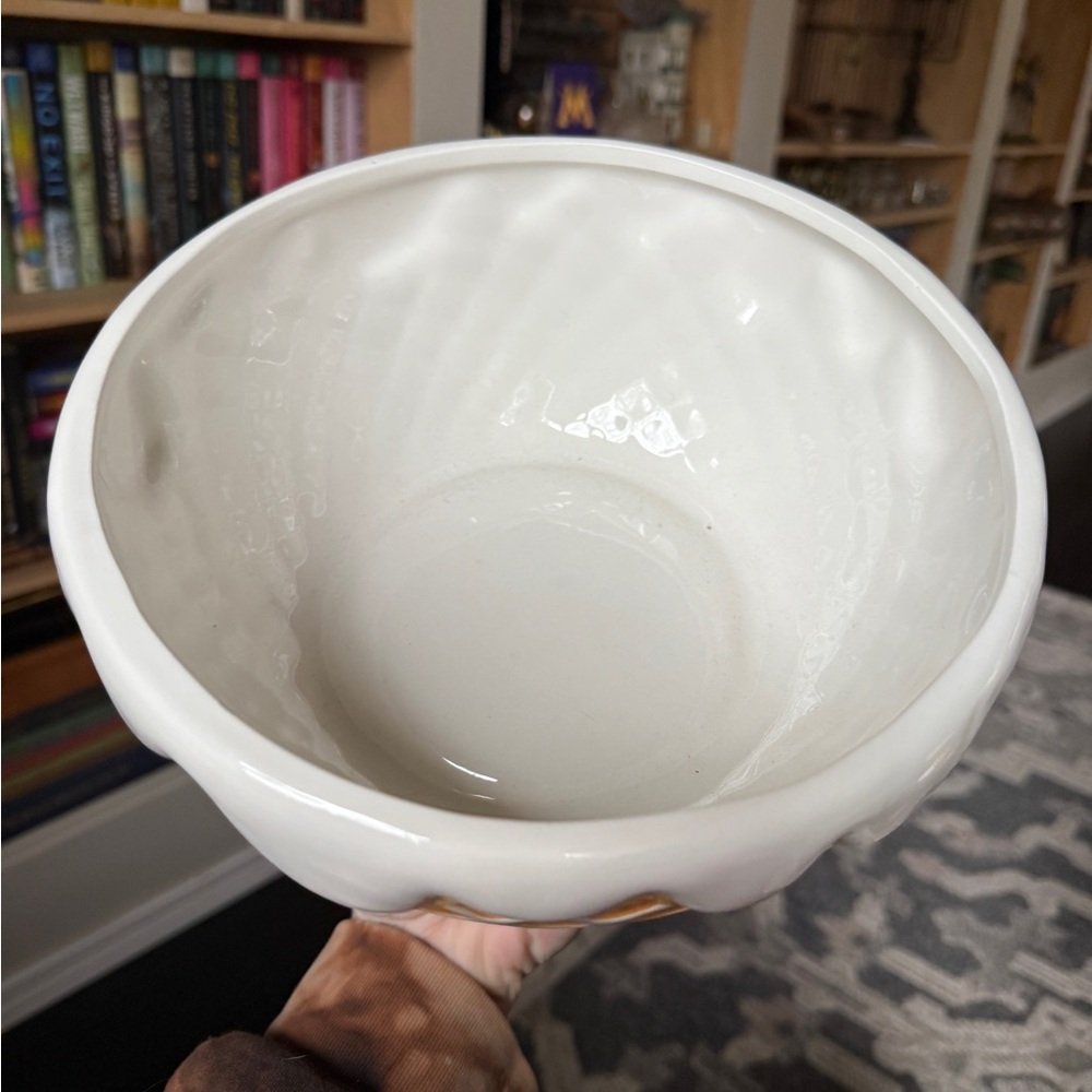 NWT White and Orange waffle cone Ceramic serving Bowl - Picture 3 of 4